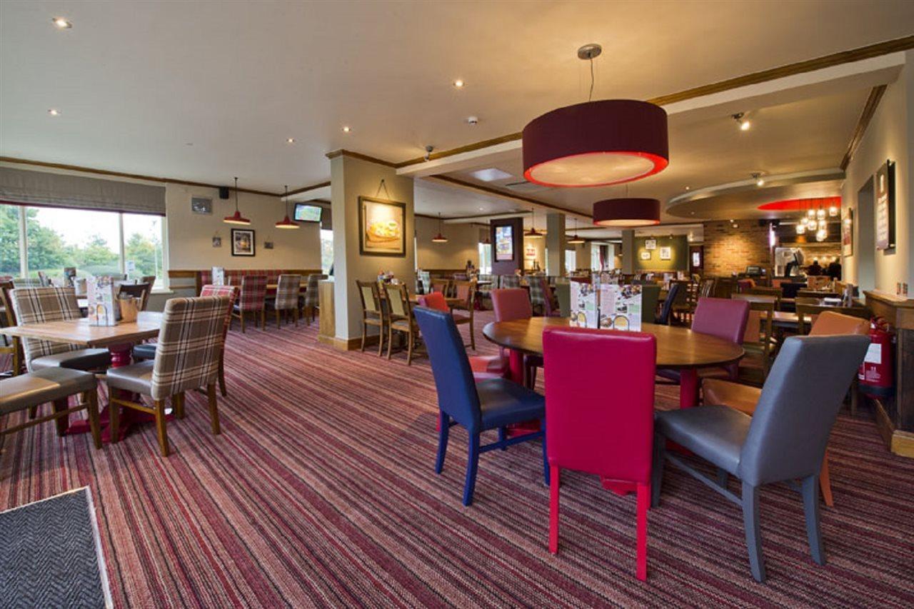 Premier Inn Sheffield/Barnsley Kültér fotó